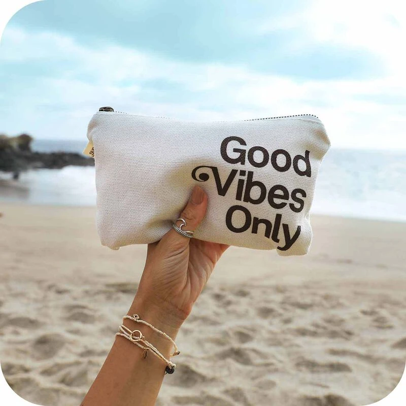 SUN BUM Day Tripper Gift Set - Image 3