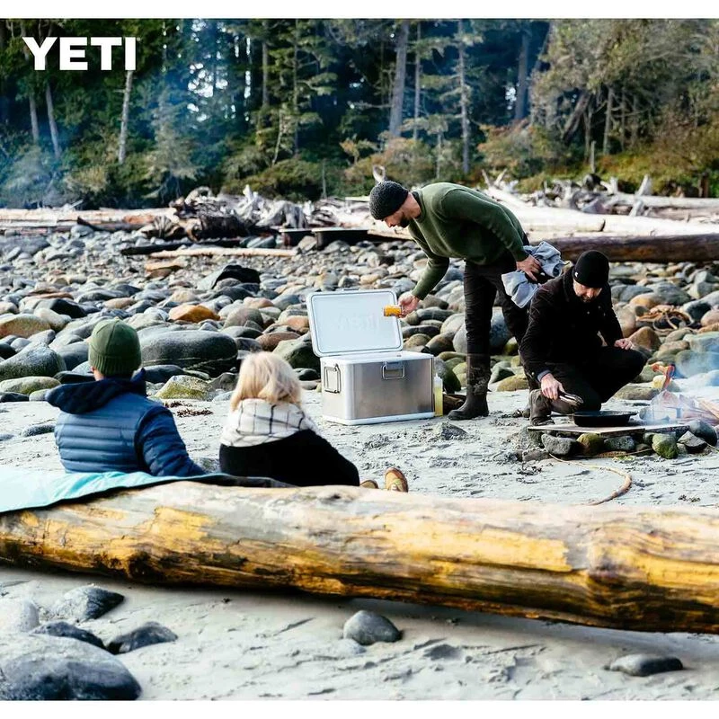 YETI V-Series Stainless Steel Cooler - Image 7